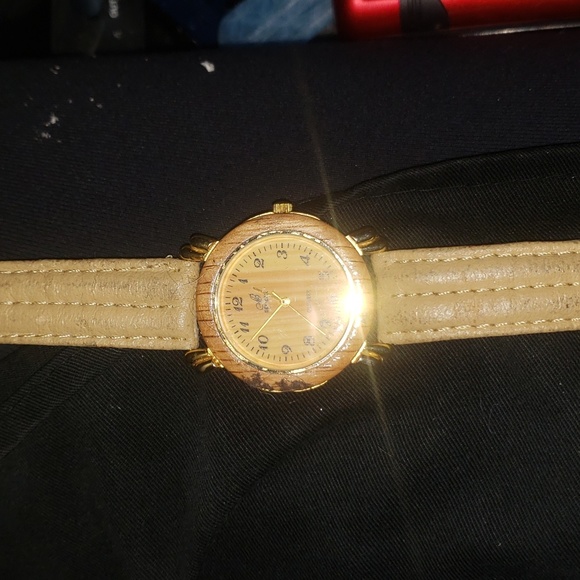 Benzer watch - Picture 2 of 4